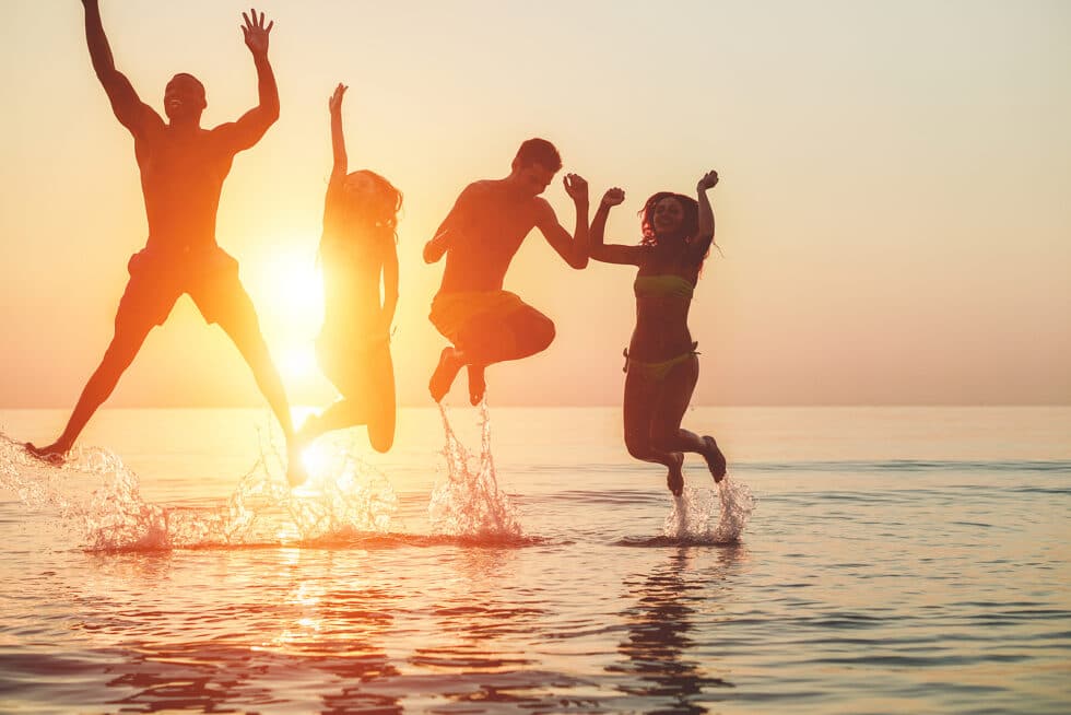 Boardwalk Resort Vacations Reviews reflects the relaxed coastal experience described by guests reviewing Dover House.